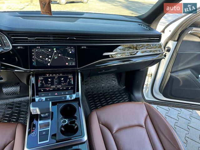 Білий Ауді Ку 7, об'ємом двигуна 3 л та пробігом 23 тис. км за 62999 $, фото 18 на Automoto.ua