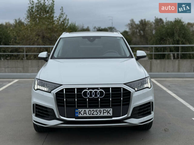 Белый Ауди Ку 7, объемом двигателя 3 л и пробегом 47 тыс. км за 54900 $, фото 5 на Automoto.ua
