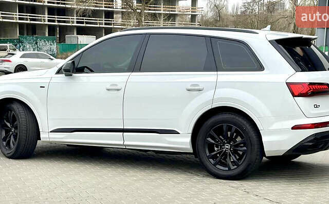 Білий Ауді Ку 7, об'ємом двигуна 2.97 л та пробігом 48 тис. км за 83000 $, фото 6 на Automoto.ua