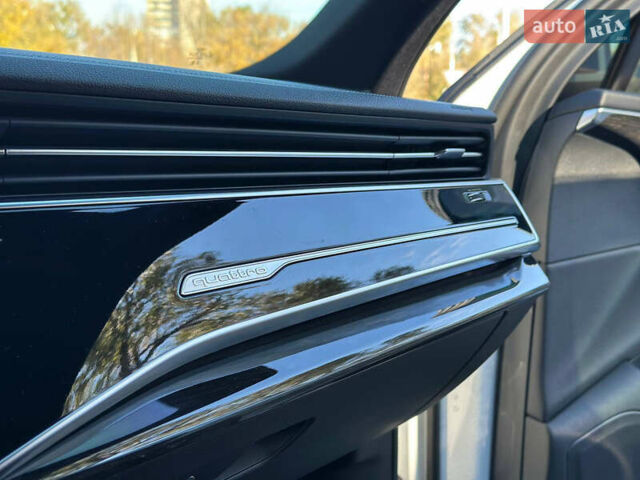 Білий Ауді Ку 7, об'ємом двигуна 3 л та пробігом 23 тис. км за 62999 $, фото 24 на Automoto.ua