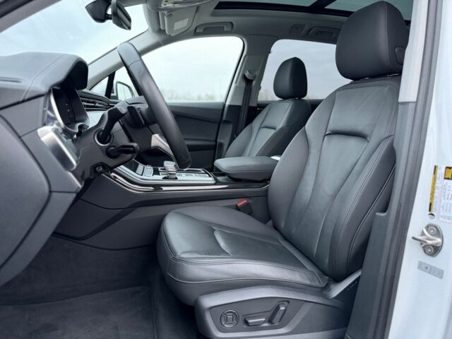 Белый Ауди Ку 7, объемом двигателя 3 л и пробегом 47 тыс. км за 53900 $, фото 19 на Automoto.ua