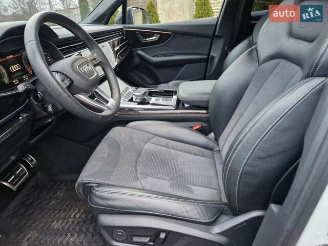 Белый Ауди Ку 7, объемом двигателя 3 л и пробегом 84 тыс. км за 73900 $, фото 22 на Automoto.ua