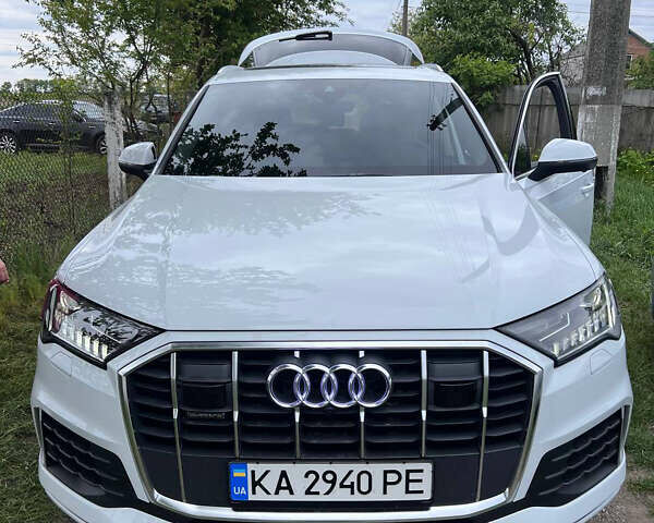 Белый Ауди Ку 7, объемом двигателя 3 л и пробегом 30 тыс. км за 63695 $, фото 1 на Automoto.ua
