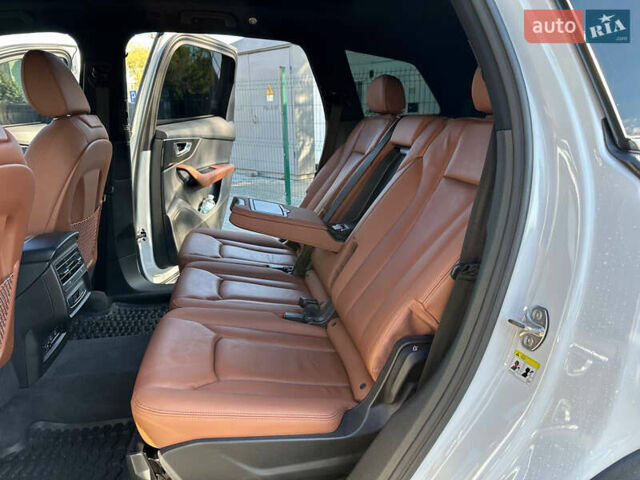 Білий Ауді Ку 7, об'ємом двигуна 3 л та пробігом 23 тис. км за 62999 $, фото 43 на Automoto.ua