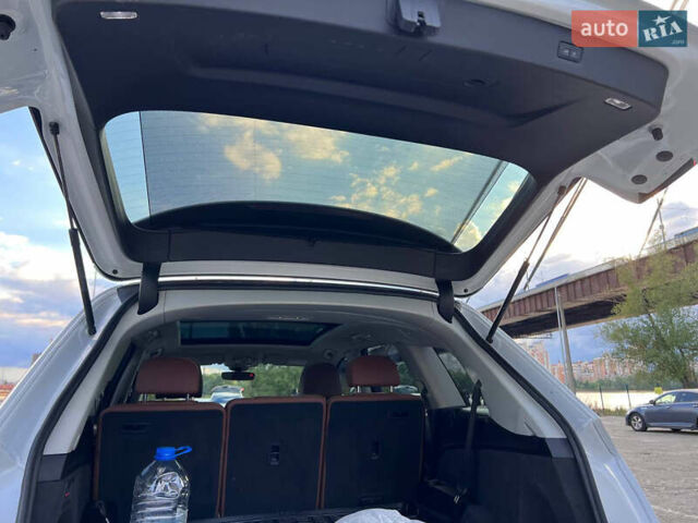 Белый Ауди Ку 7, объемом двигателя 3 л и пробегом 30 тыс. км за 63695 $, фото 17 на Automoto.ua