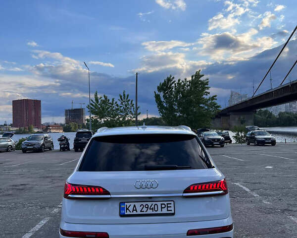 Белый Ауди Ку 7, объемом двигателя 3 л и пробегом 30 тыс. км за 63695 $, фото 2 на Automoto.ua