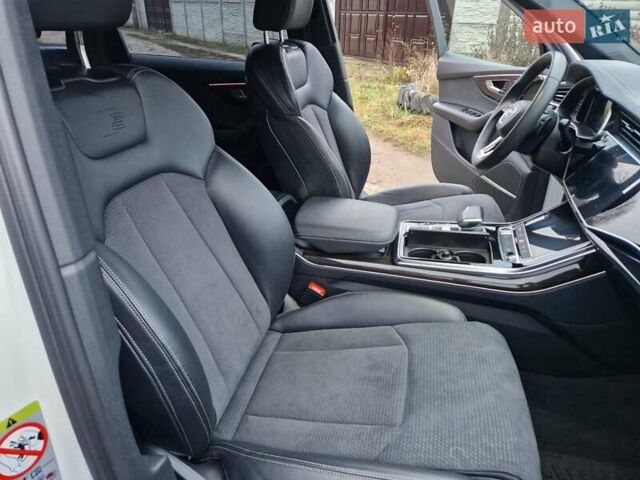 Белый Ауди Ку 7, объемом двигателя 3 л и пробегом 84 тыс. км за 73900 $, фото 34 на Automoto.ua