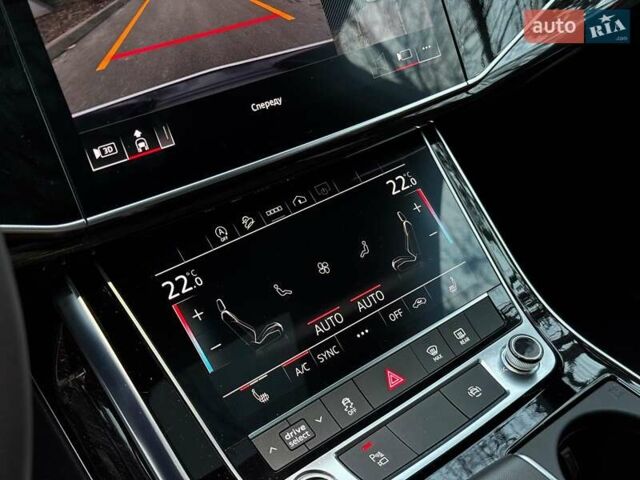 Білий Ауді Ку 7, об'ємом двигуна 3 л та пробігом 41 тис. км за 58990 $, фото 28 на Automoto.ua