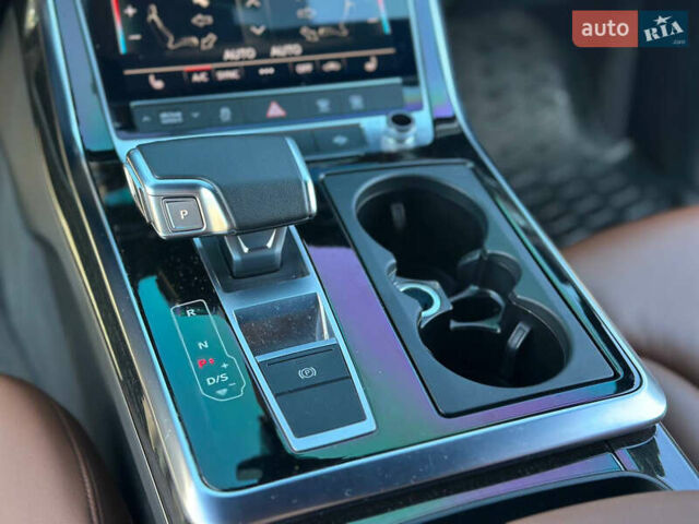 Білий Ауді Ку 7, об'ємом двигуна 3 л та пробігом 23 тис. км за 62999 $, фото 22 на Automoto.ua