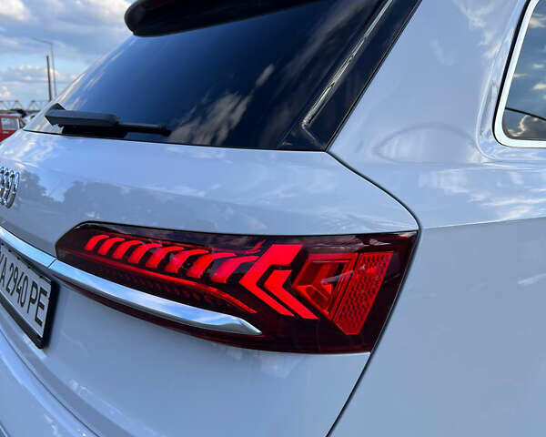 Белый Ауди Ку 7, объемом двигателя 3 л и пробегом 30 тыс. км за 63695 $, фото 12 на Automoto.ua