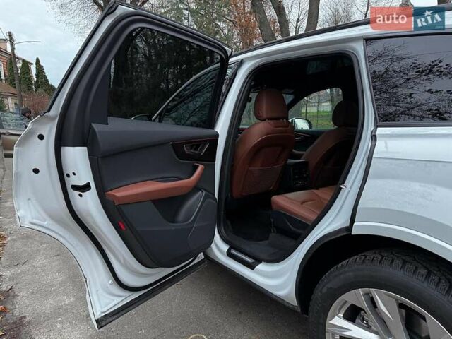 Білий Ауді Ку 7, об'ємом двигуна 3 л та пробігом 41 тис. км за 58990 $, фото 35 на Automoto.ua