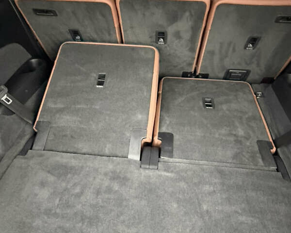 Белый Ауди Ку 7, объемом двигателя 3 л и пробегом 30 тыс. км за 75000 $, фото 38 на Automoto.ua