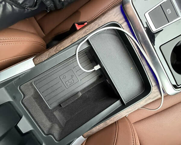 Белый Ауди Ку 7, объемом двигателя 3 л и пробегом 30 тыс. км за 75000 $, фото 26 на Automoto.ua