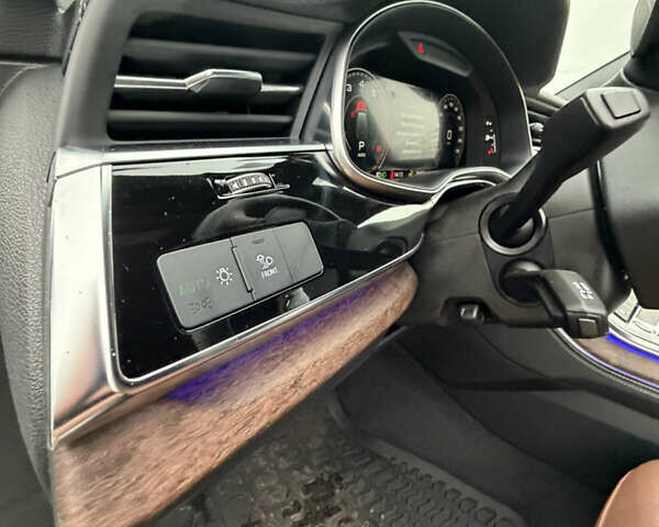 Белый Ауди Ку 7, объемом двигателя 3 л и пробегом 30 тыс. км за 75000 $, фото 28 на Automoto.ua