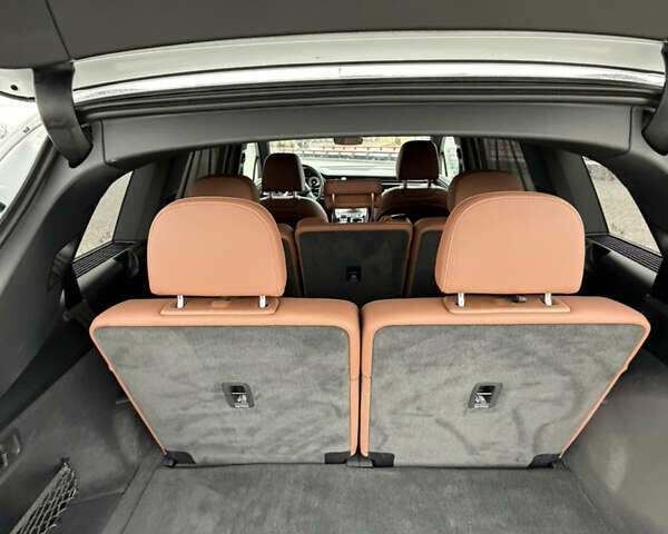 Белый Ауди Ку 7, объемом двигателя 3 л и пробегом 30 тыс. км за 75000 $, фото 36 на Automoto.ua