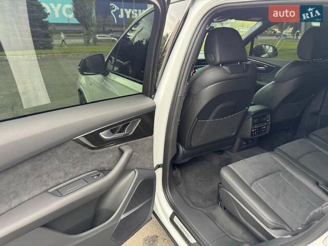 Белый Ауди Ку 7, объемом двигателя 3 л и пробегом 1 тыс. км за 104900 $, фото 79 на Automoto.ua