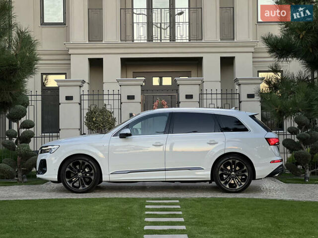 Белый Ауди Ку 7, объемом двигателя 1.98 л и пробегом 6 тыс. км за 84900 $, фото 6 на Automoto.ua