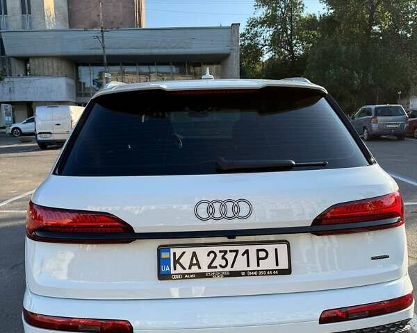 Білий Ауді Ку 7, об'ємом двигуна 1.98 л та пробігом 900 тис. км за 79500 $, фото 4 на Automoto.ua