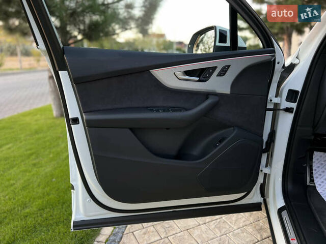 Белый Ауди Ку 7, объемом двигателя 1.98 л и пробегом 6 тыс. км за 84900 $, фото 29 на Automoto.ua