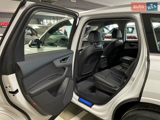 Белый Ауди Ку 7, объемом двигателя 2 л и пробегом 1 тыс. км за 67700 $, фото 34 на Automoto.ua