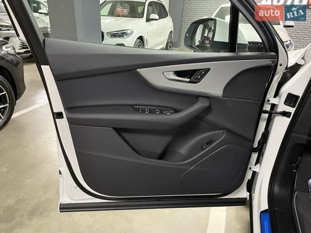 Белый Ауди Ку 7, объемом двигателя 2 л и пробегом 1 тыс. км за 67700 $, фото 28 на Automoto.ua