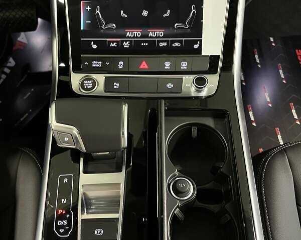 Белый Ауди Ку 7, объемом двигателя 2 л и пробегом 1 тыс. км за 67700 $, фото 66 на Automoto.ua