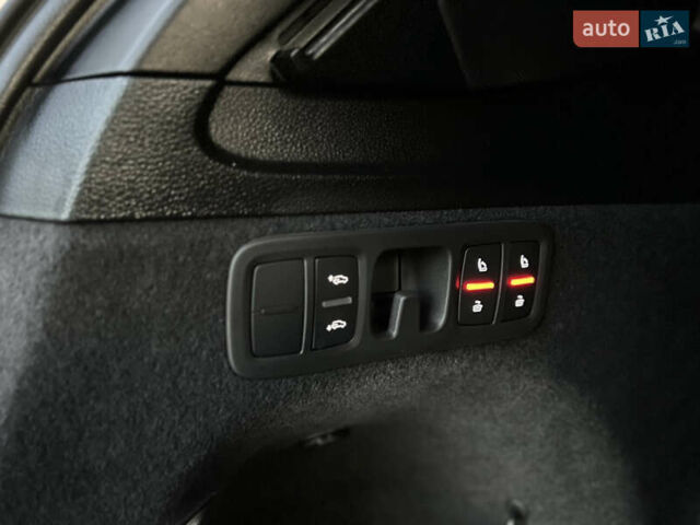 Белый Ауди Ку 7, объемом двигателя 1.98 л и пробегом 6 тыс. км за 84900 $, фото 54 на Automoto.ua