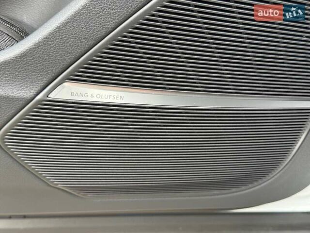 Белый Ауди Ку 7, объемом двигателя 3 л и пробегом 1 тыс. км за 104900 $, фото 32 на Automoto.ua