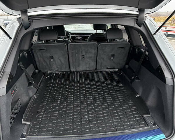 Білий Ауді Ку 7, об'ємом двигуна 3 л та пробігом 1 тис. км за 80000 $, фото 19 на Automoto.ua