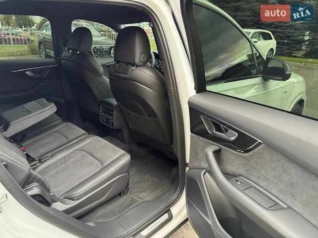 Белый Ауди Ку 7, объемом двигателя 3 л и пробегом 1 тыс. км за 104900 $, фото 84 на Automoto.ua