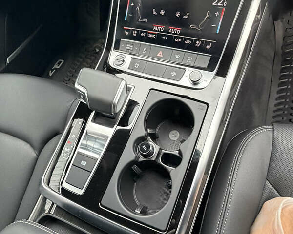 Білий Ауді Ку 7, об'ємом двигуна 3 л та пробігом 1 тис. км за 80000 $, фото 15 на Automoto.ua