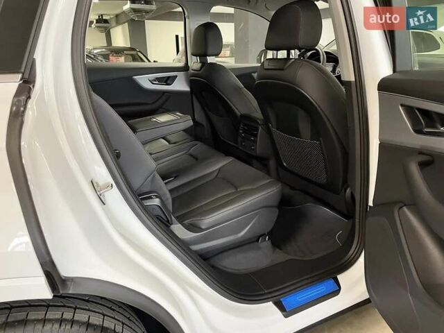 Белый Ауди Ку 7, объемом двигателя 2 л и пробегом 1 тыс. км за 67700 $, фото 38 на Automoto.ua