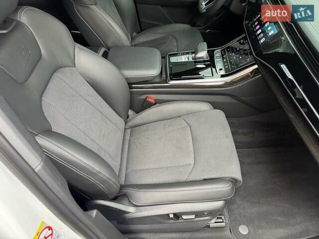 Белый Ауди Ку 7, объемом двигателя 3 л и пробегом 1 тыс. км за 104900 $, фото 89 на Automoto.ua