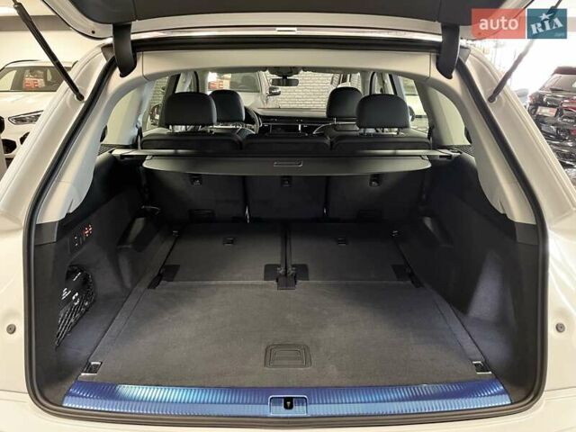 Белый Ауди Ку 7, объемом двигателя 2 л и пробегом 1 тыс. км за 67700 $, фото 24 на Automoto.ua