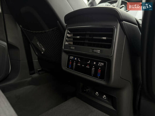 Білий Ауді Ку 7, об'ємом двигуна 2 л та пробігом 1 тис. км за 79999 $, фото 40 на Automoto.ua