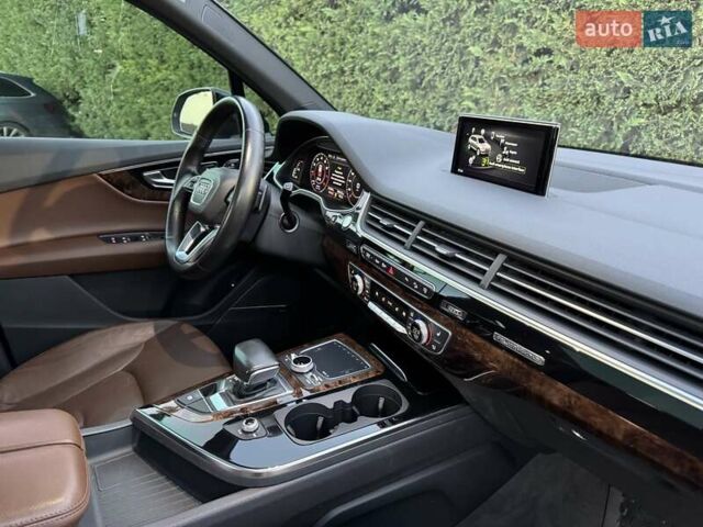 Бежевый Ауди Ку 7, объемом двигателя 3 л и пробегом 111 тыс. км за 28000 $, фото 52 на Automoto.ua