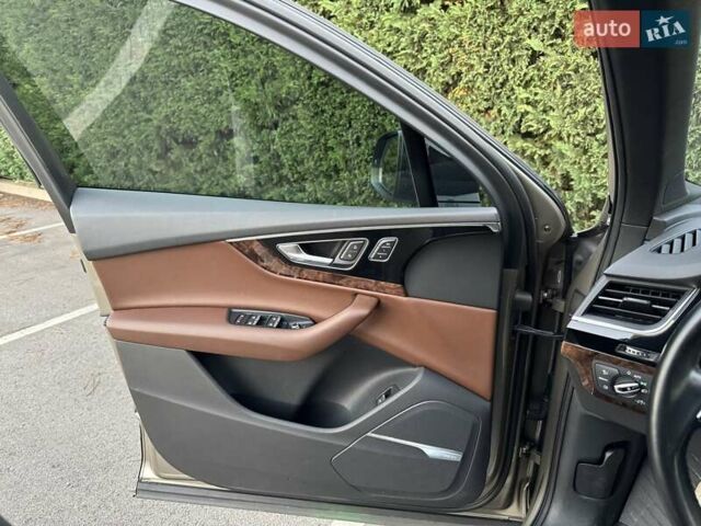 Бежевый Ауди Ку 7, объемом двигателя 3 л и пробегом 111 тыс. км за 28000 $, фото 59 на Automoto.ua