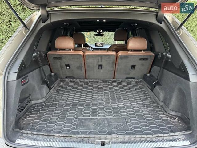 Бежевый Ауди Ку 7, объемом двигателя 3 л и пробегом 111 тыс. км за 28000 $, фото 27 на Automoto.ua