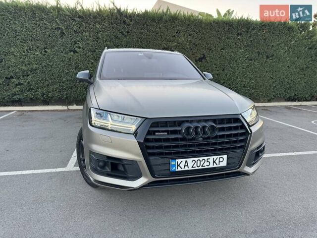 Бежевый Ауди Ку 7, объемом двигателя 3 л и пробегом 111 тыс. км за 28000 $, фото 2 на Automoto.ua