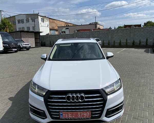 Ауді Ку 7 2017 у Рівному на Automoto.ua Бежевий Ауді Ку 7, об'ємом двигуна 2 л та пробігом 215 тис. км за 21500 $, фото 7 на Automoto.ua