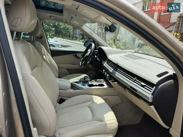 Бежевый Ауди Ку 7, объемом двигателя 2 л и пробегом 18 тыс. км за 35500 $, фото 3 на Automoto.ua