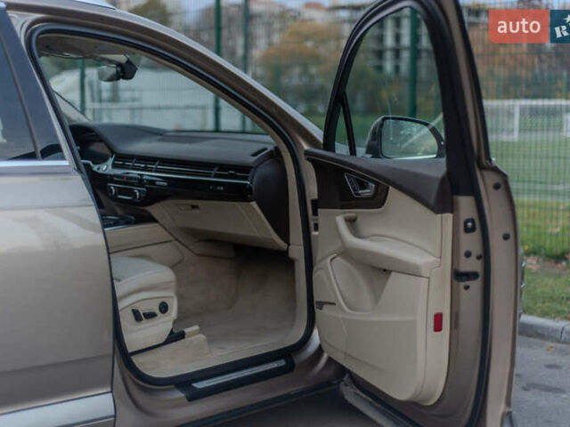 Бежевый Ауди Ку 7, объемом двигателя 3 л и пробегом 70 тыс. км за 36800 $, фото 18 на Automoto.ua