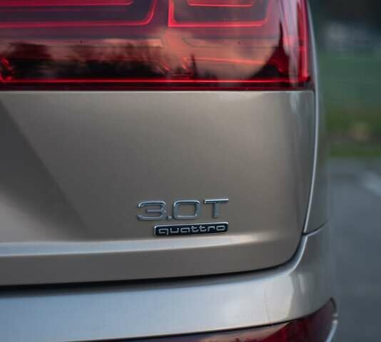 Бежевый Ауди Ку 7, объемом двигателя 3 л и пробегом 70 тыс. км за 36800 $, фото 9 на Automoto.ua