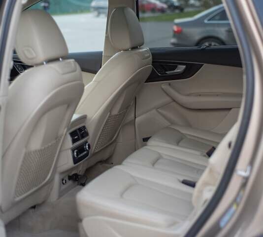 Бежевый Ауди Ку 7, объемом двигателя 3 л и пробегом 70 тыс. км за 36800 $, фото 27 на Automoto.ua