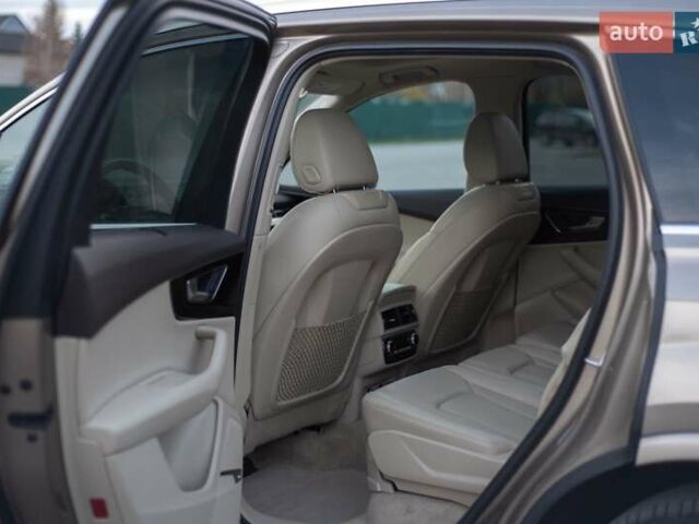 Бежевый Ауди Ку 7, объемом двигателя 3 л и пробегом 70 тыс. км за 36800 $, фото 16 на Automoto.ua