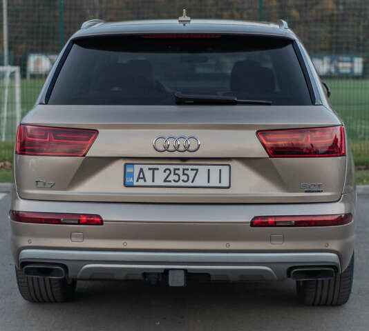 Бежевый Ауди Ку 7, объемом двигателя 3 л и пробегом 70 тыс. км за 36800 $, фото 5 на Automoto.ua