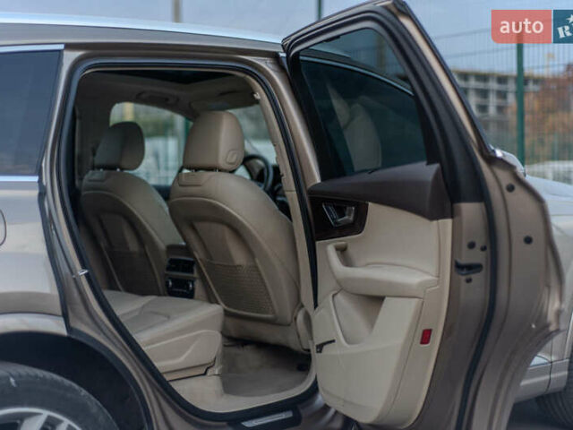 Бежевый Ауди Ку 7, объемом двигателя 3 л и пробегом 70 тыс. км за 36800 $, фото 17 на Automoto.ua