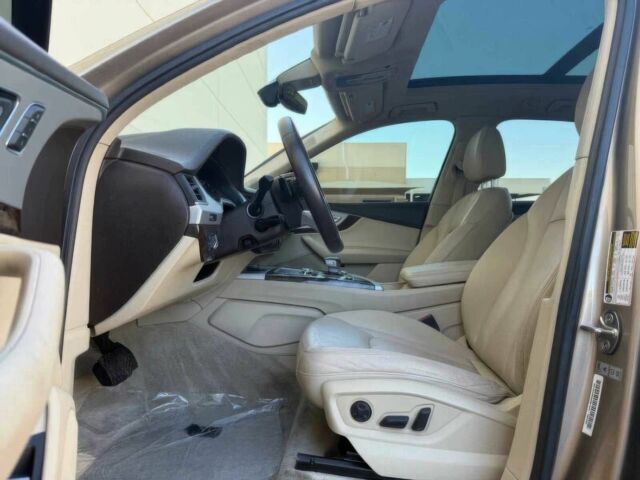 Бежевый Ауди Ку 7, объемом двигателя 2 л и пробегом 37 тыс. км за 18600 $, фото 10 на Automoto.ua