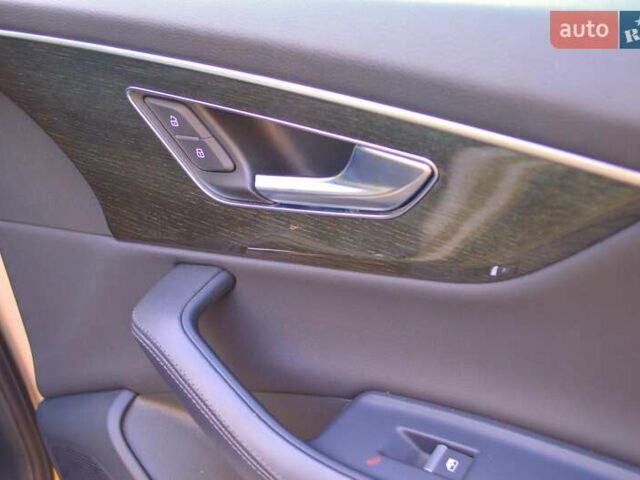 Бежевый Ауди Ку 7, объемом двигателя 3 л и пробегом 96 тыс. км за 57500 $, фото 31 на Automoto.ua