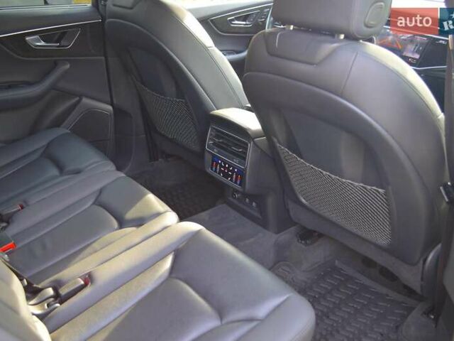 Бежевый Ауди Ку 7, объемом двигателя 3 л и пробегом 96 тыс. км за 57500 $, фото 33 на Automoto.ua